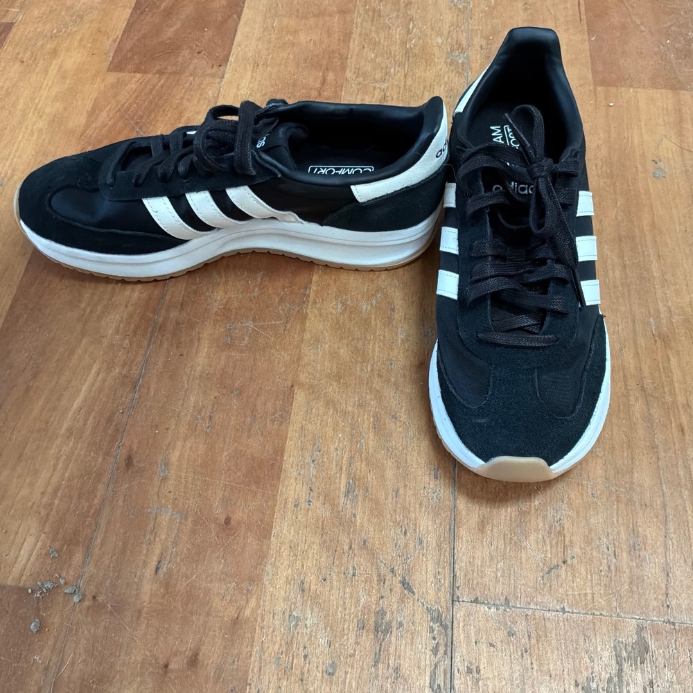 Adidas cloud form comfort